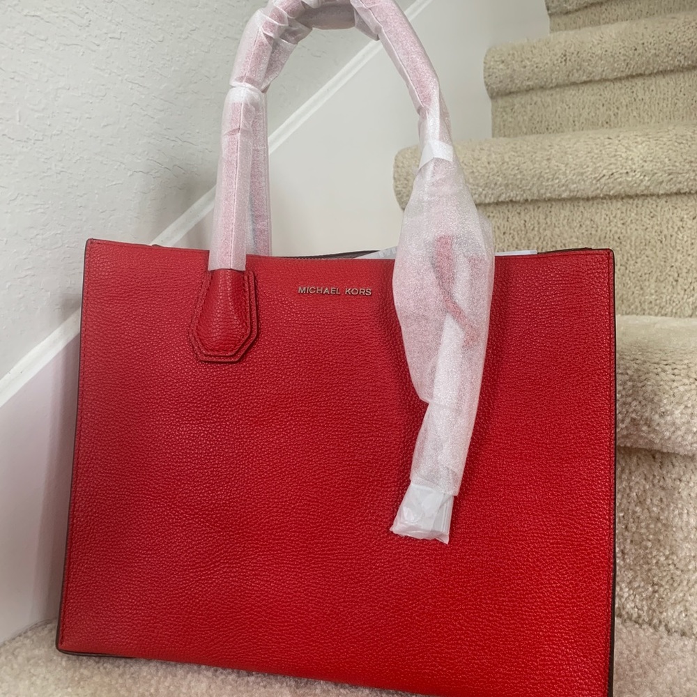 Michael kors Mercer Large Leather Tote Bag shoulder bag in bright red carryall